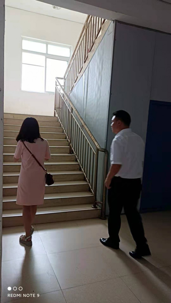 为确保东关校区学生的顺利搬迁,护理学院深入寝室开展安全排查3.png